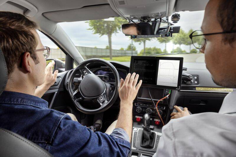 UK hopes self-driving cars will improve road safety
